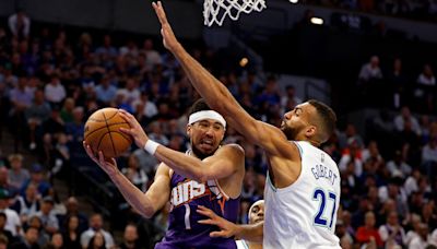 T-Wolves Kyle Anderson leaves Game 1 vs. Suns with hip pointer