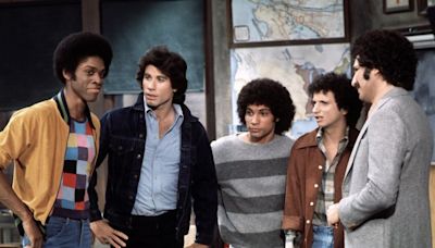 John Travolta’s Surprise Welcome Back, Kotter Reunion With Lawrence Hilton-Jacobs — WATCH