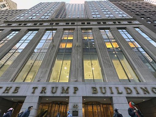 Trump’s Wall Street Tower Appears To Be Underwater