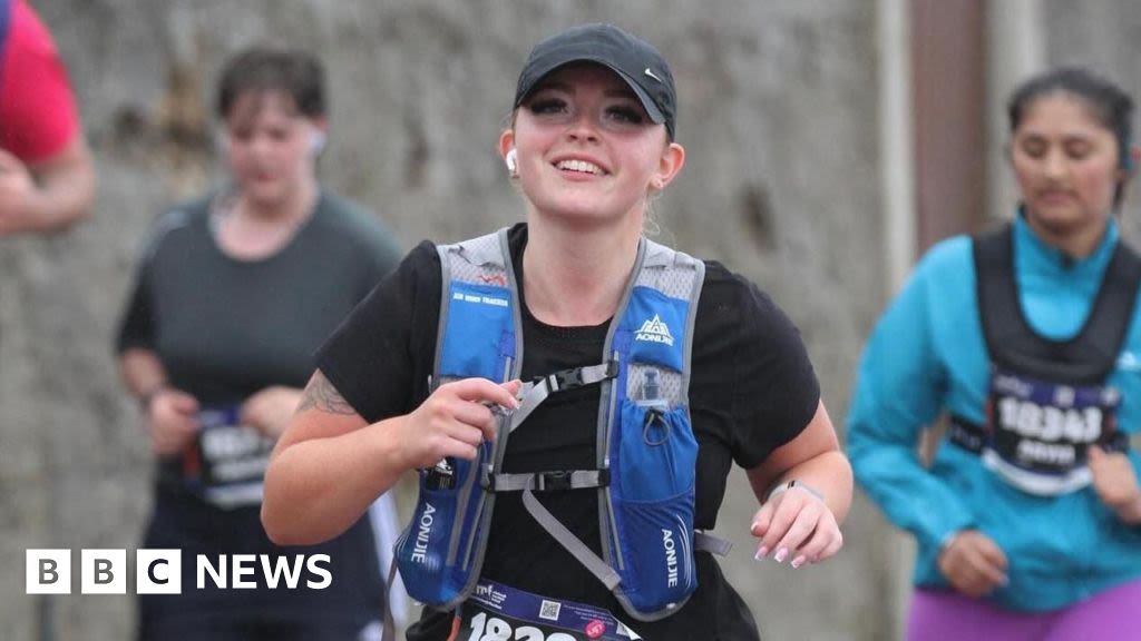 Edinburgh marathon misery as competitor medals run out