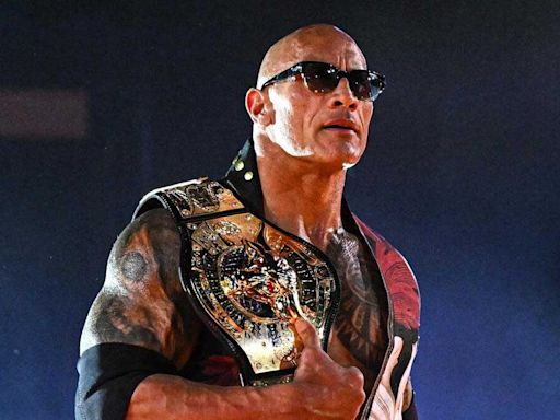 WWE revela el contrato de luchador de The Rock