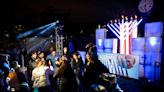 Chabad GW hosts ‘pre mega Chanukah’ in Kogan Plaza