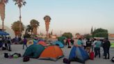 Maestros de telesecundarias realizan manifestación en instalaciones de la Secretaría de Educación de SLP