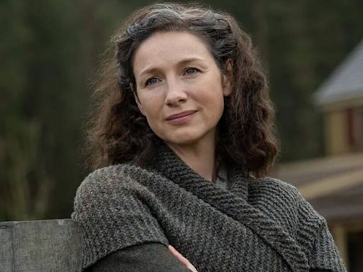 Outlander's Caitriona Balfe wows on red carpet as she 'returns home' for honour