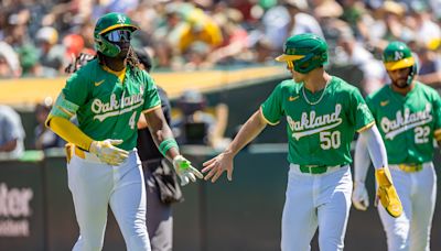 A's score 3 in the 7th inning for a 3-2 win over White Sox, a day after Chicago ended 21-game skid