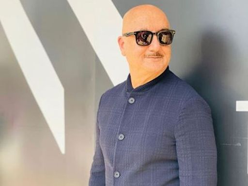 Bollywood: Thieves break into Anupam Kher's office, probe launched