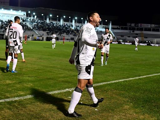 Ponte Preta 2 x 0 Vila Nova - Tigre perde pênalti e Macaca cola no G-4 com golaços