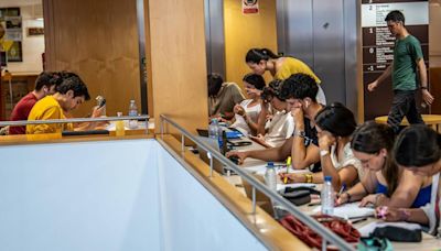 Llega la selectividad: más de 42.000 alumnos catalanes empiezan hoy un examen en transformación