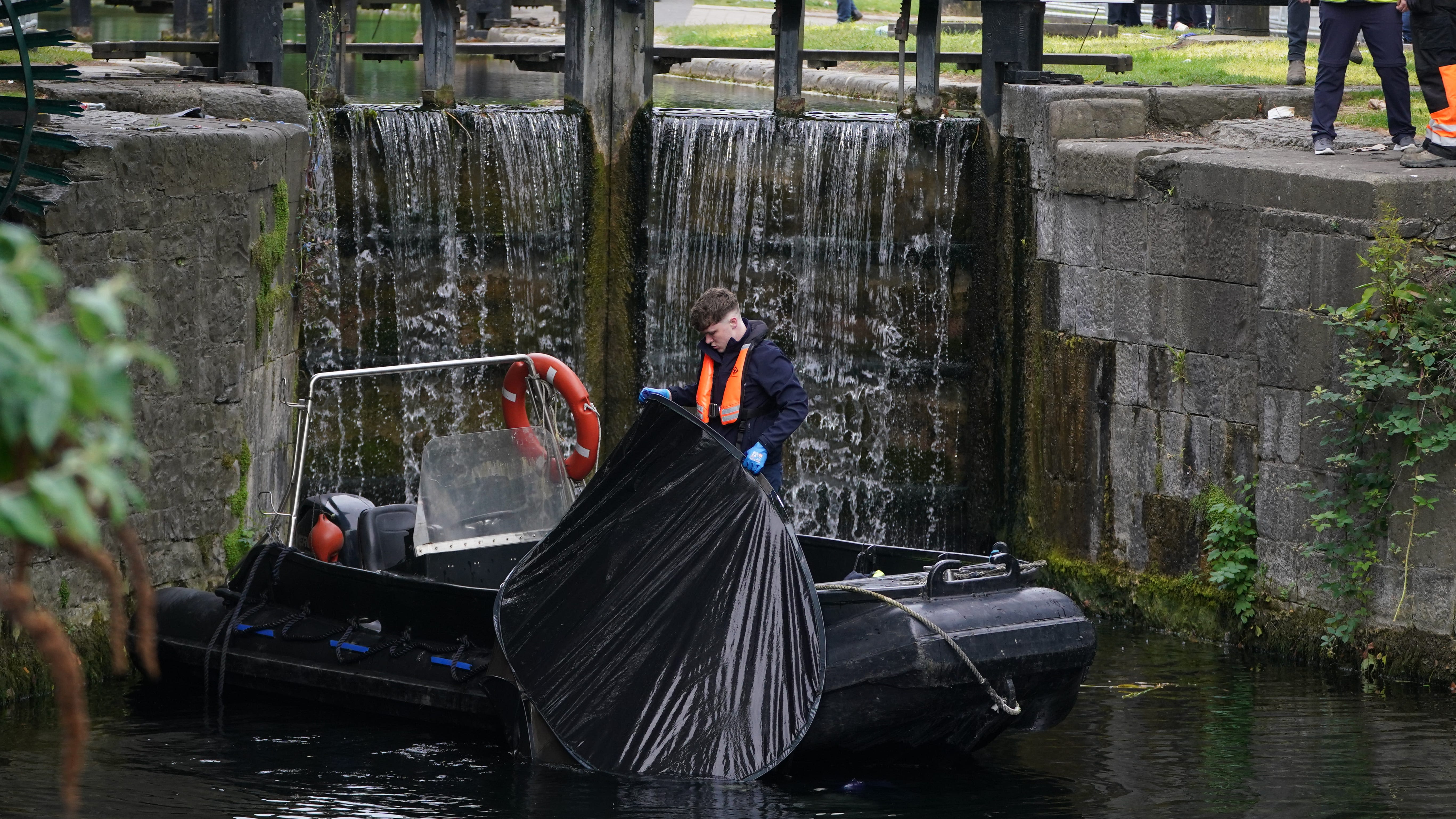 Tents cleared from Dublin canal as migrants offered State shelter