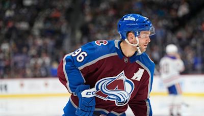 Rantanen scores twice to lead Avs past Jets and into round 2 of playoffs