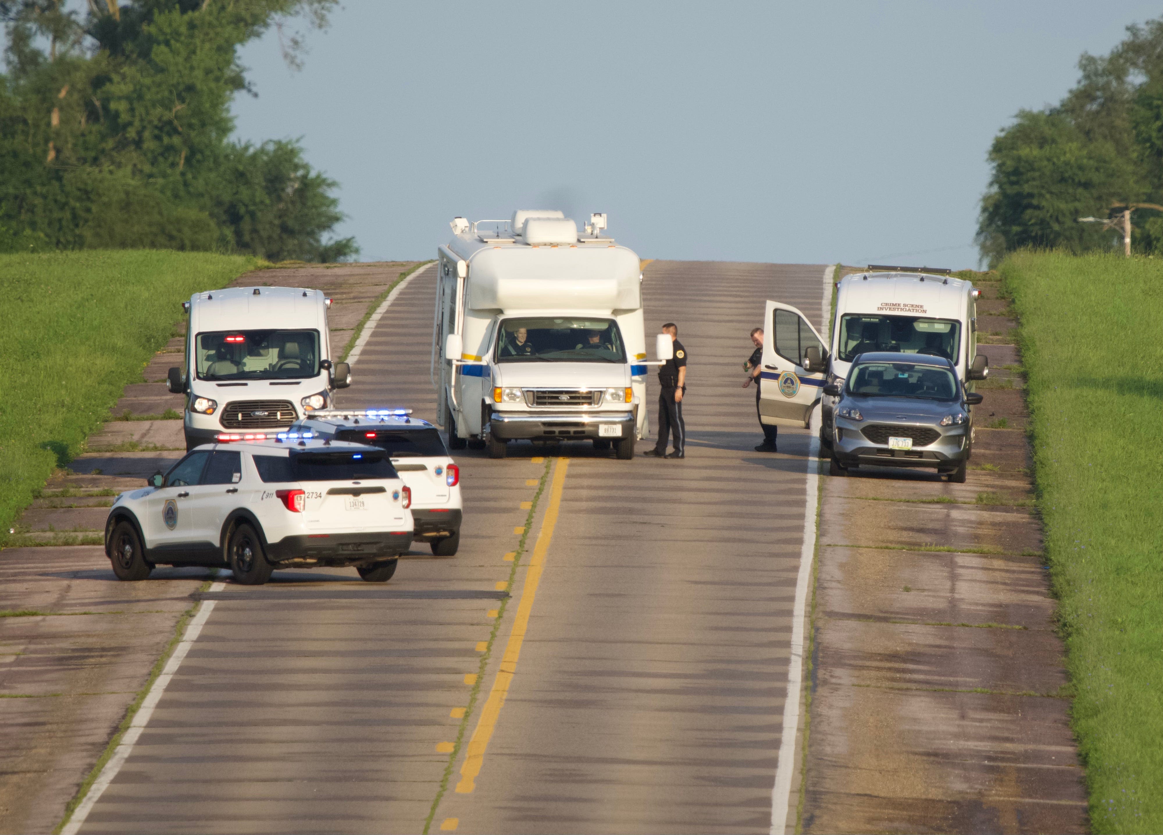 Des Moines officer critically injured after being shot; suspect killed by police