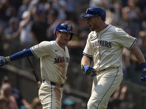 Raley hits three-run homer to help Mariners overcome injury to Rodriguez and beat Astros 6-4
