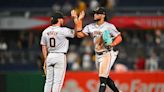 Giants rally from a five-run deficit for a 9-5 win