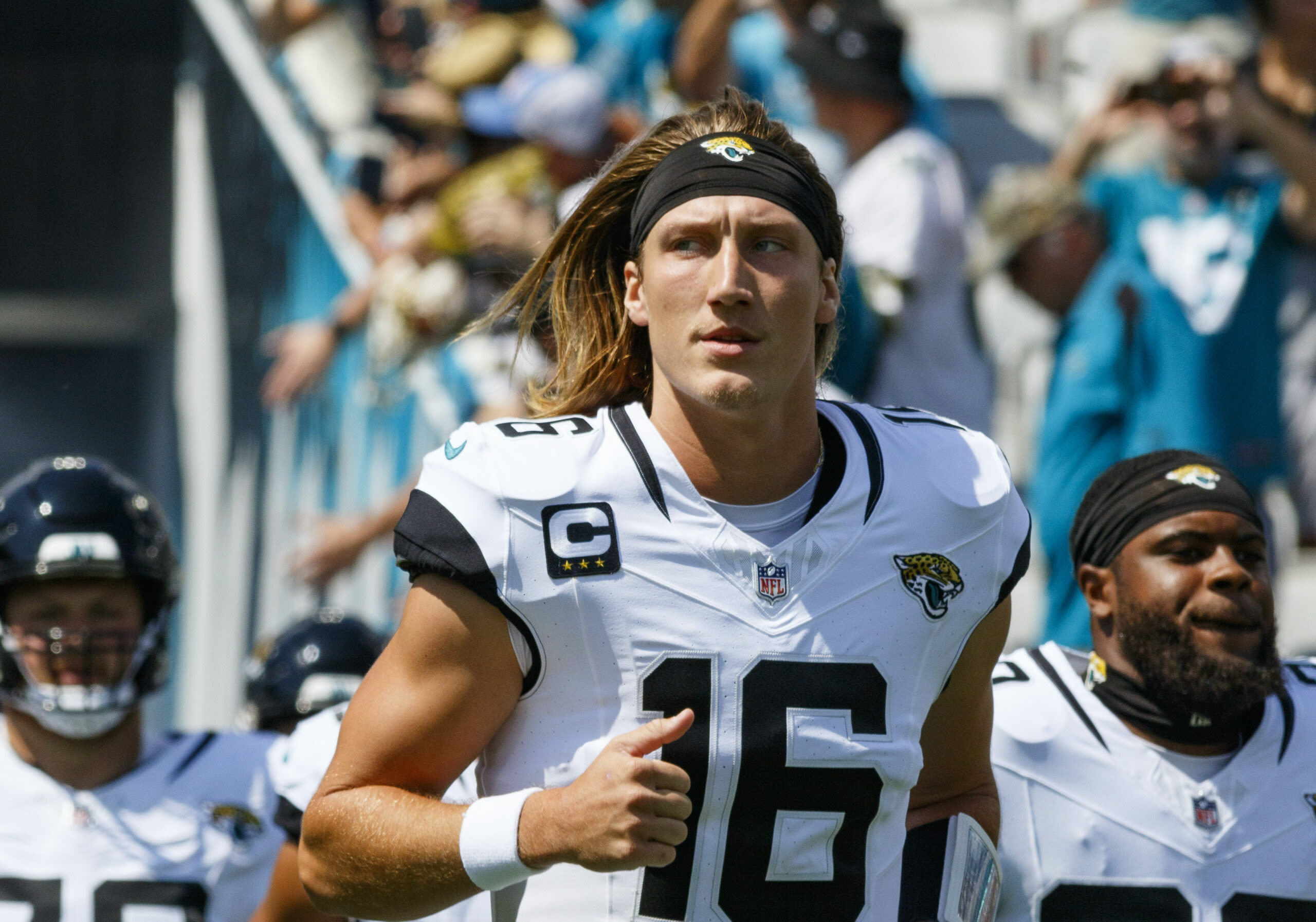 Jaguars, QB Trevor Lawrence reach massive contract extension