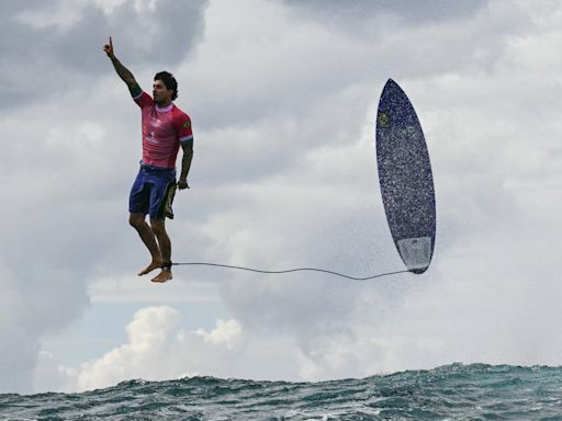 Is this the photo of the Olympics? Stunning shot of surfer Gabriel Medina goes viral