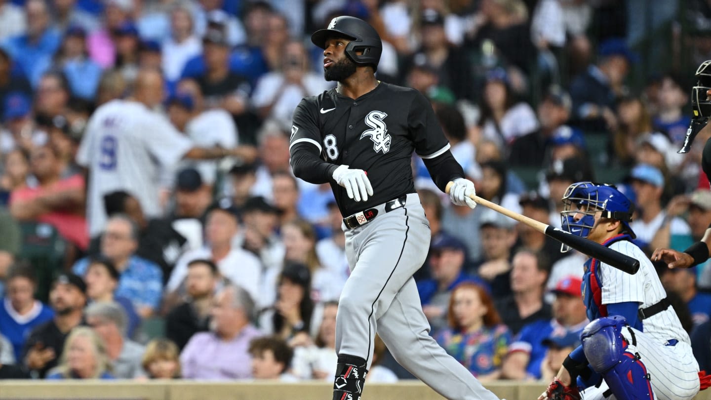 MLB insider says White Sox are 'actively' seeking trade packages for Luis Robert Jr.