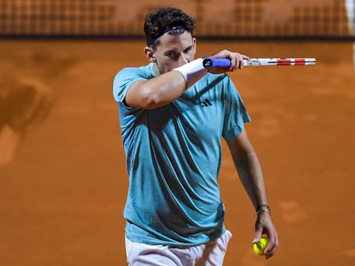 El calvario de Dominic Thiem no se detiene: ahora sufre una nueva lesión en su lucha por volver a la elite del tenis mundial - La Tercera