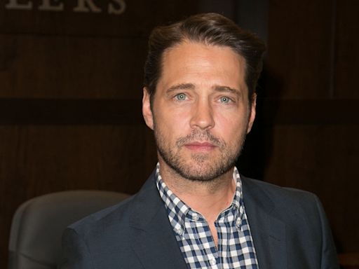 Jason Priestly leads 90210 Shannen Doherty tributes