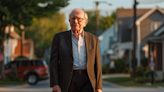 Warren Buffett Drove A 2006 Lincoln Town Car With A Custom License Plate That Said 'Thrifty' — Despite Being The...