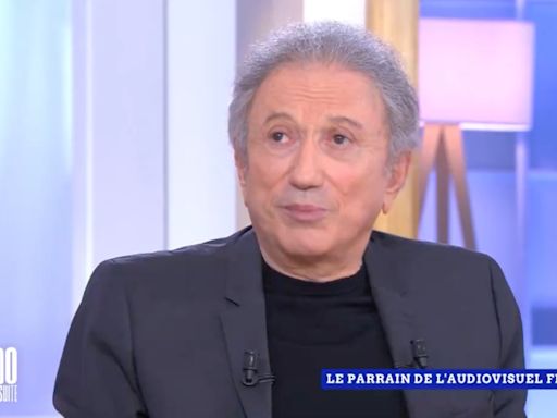 "Je m’en remettrai jamais" : Michel Drucker évoque avec émotion la mort de son frère (VIDEO)