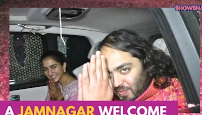 Newlyweds Anant Ambani & Radhika Merchant Welcomed With Flower Shower In Jamnagar | Ambani Wedding - News18