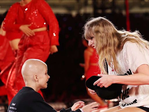 Taylor Swift Fans Mourn the Death of 9-Year-Old Cancer Patient Who Received '22' Hat