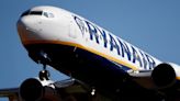 Ryanair dice que la "sensación de recesión" podría limitar el alza de precios de los billetes
