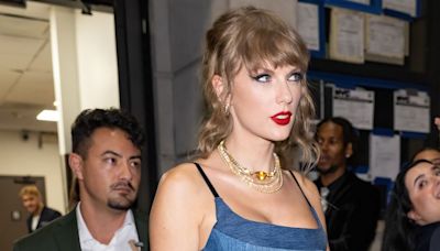 New Photos Show Taylor Swift Wearing 2 Minidresses in Las Vegas