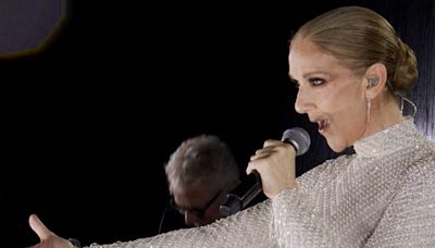 Brillante y desde la Torre Eiffel, Céline Dion volvió a cantar en público: qué dijeron las celebridades