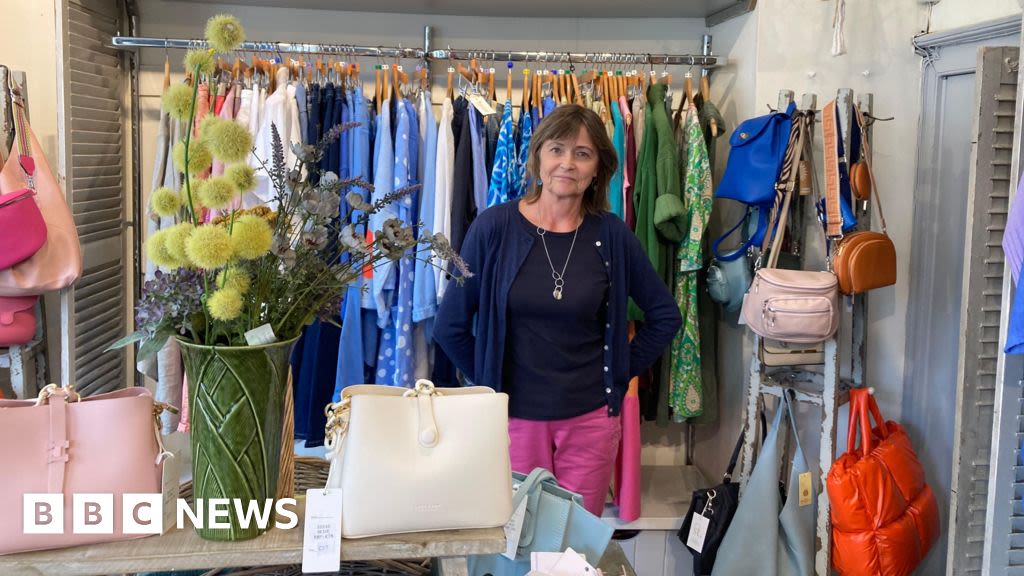 Work gets under way to transform St Ives shopping street