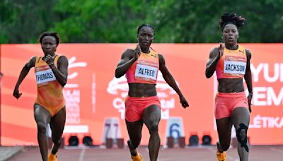 World 200-meter champion Shericka Jackson suffers apparent injury in race with Olympics on horizon