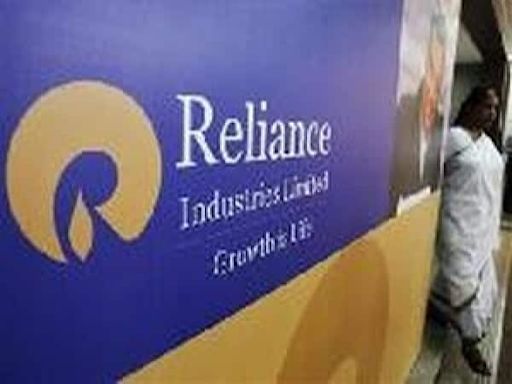 Reliance Industries signs deal with Rosneft to buy oil in roubles: Reuters