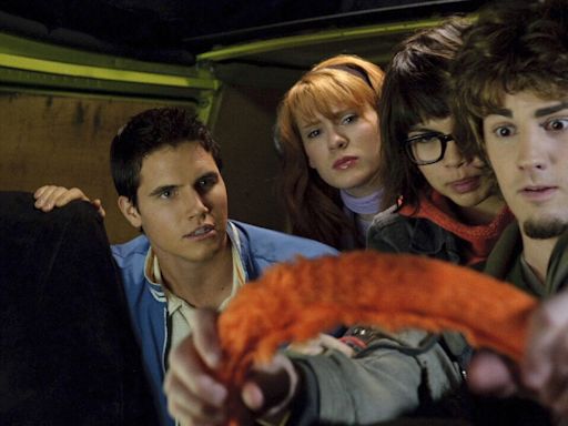 Cinema em Casa - SBT exibe o filme Scooby-Doo – O Mistério Começa neste sábado