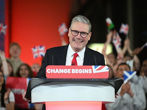 Keir Starmer hails ‘sunlight of hope’ in Labour victory speech