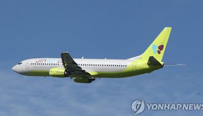 韓國真航空波音737飛越南「機體異常」 深夜緊急迫降桃園機場