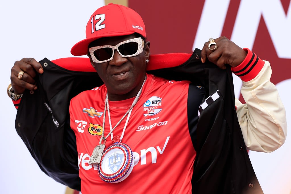 Flavor Flav tries to save Red Lobster by ordering everything on the menu