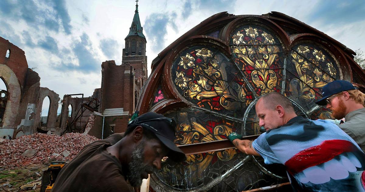 Salvagers scramble to save historic stained glass in north St. Louis. Time is running out.