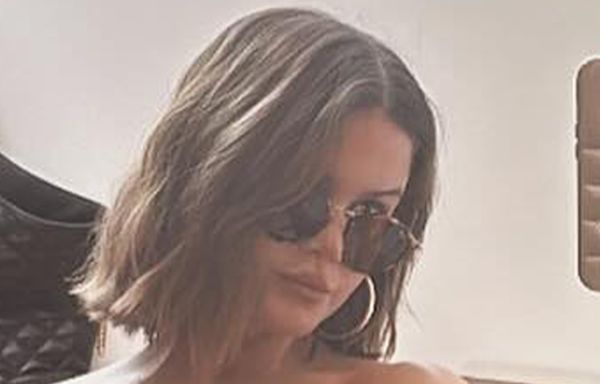 Maren Morris drops 'thirst traps' as singer flashes toned figure in teeny bikini