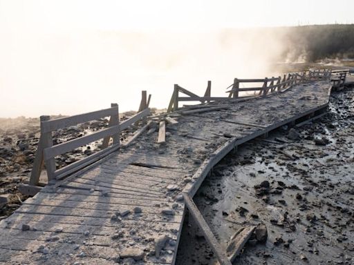 Yellowstone’s popular Biscuit Basin is closed for the summer after hydrothermal explosion | CNN