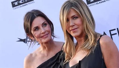 Reunión de “Friends”: la glamorosa salida nocturna de Jennifer Aniston y Courteney Cox