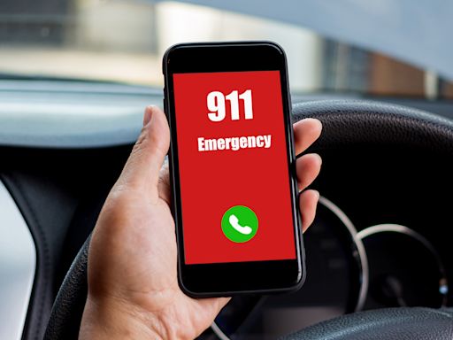 911 services are down in multiple states as residents receive 'eerie' alerts