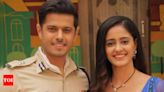 Ghum Hai Kisikey Pyaar Mein: Will Ayesha Singh aka Sai and Neil Bhatt aka Virat make an appearance as Savi’s life is in danger? - Times of India