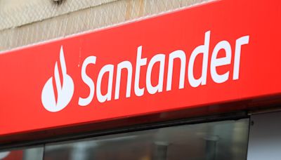 Santander sees profits slump 31%, but hopes for second half ‘tailwinds’ boost