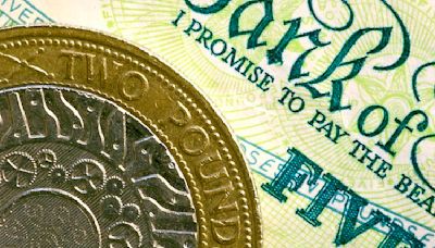 Pound Sterling slumps against US Dollar with eyes on Fed's policy