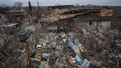 Russian forces push toward critical Ukrainian logistics hub of Pokrovsk