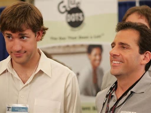 Vea a los amigos de oficina John Krasinski y Steve Carell reunirse para If