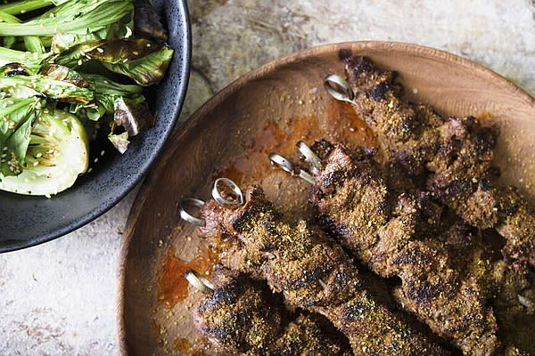 Sizzling, twice-spiced beef skewers add a twist to a Memorial Day barbecue | Texarkana Gazette