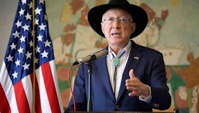 Embajador Ken Salazar se pronuncia sobre tragedia en Idaho