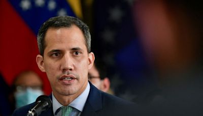 “El dictador se va”: el mensaje de Juan Guaidó en las elecciones presidenciales de Venezuela - La Tercera
