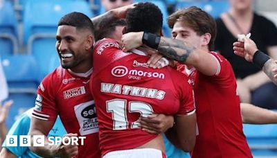 Super League: Salford Red Devils 20-18 St Helens